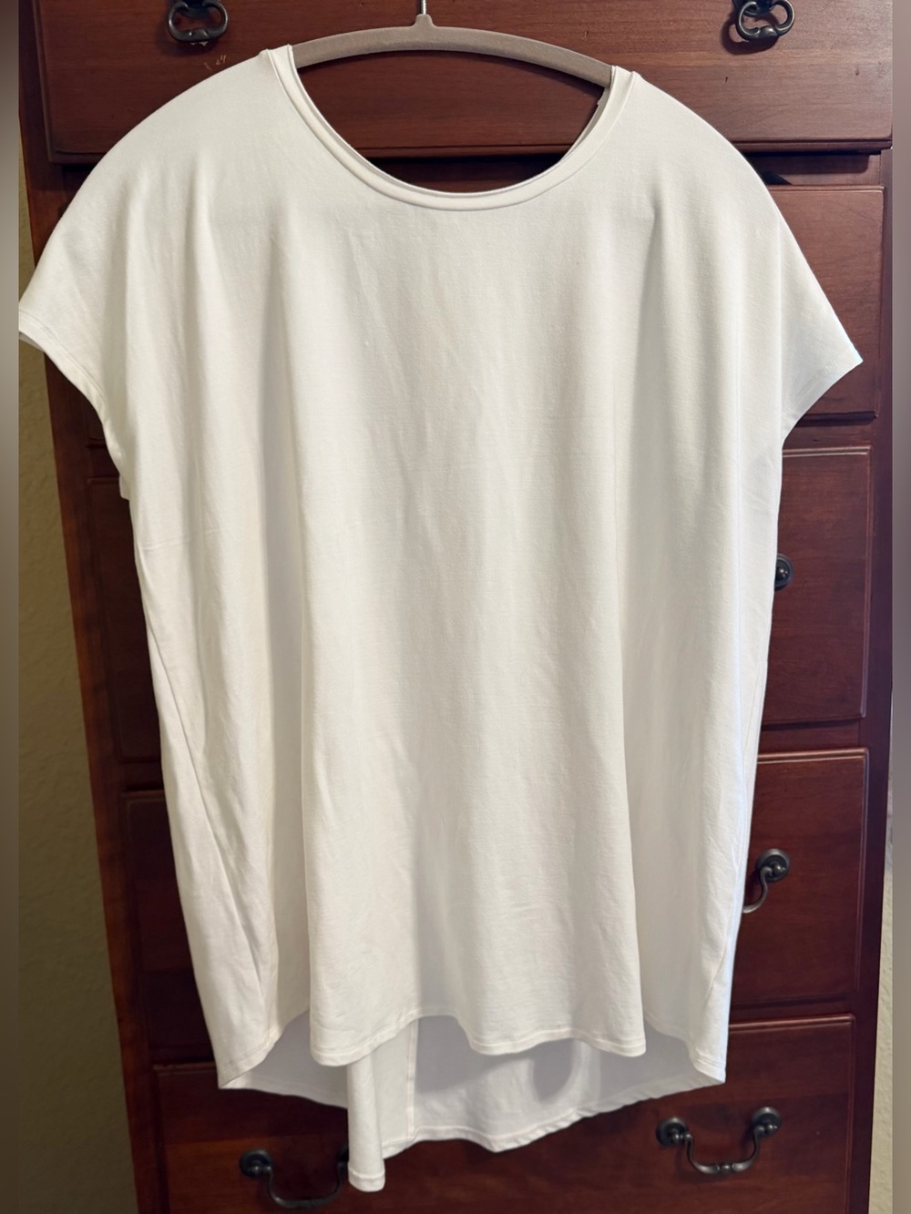 White Women's Short-Sleeve Top